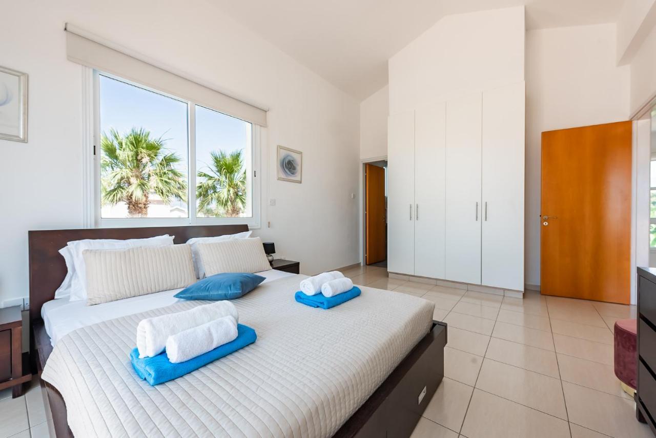 Villa Alysia By Ezoria Villas Coral Bay Eksteriør billede