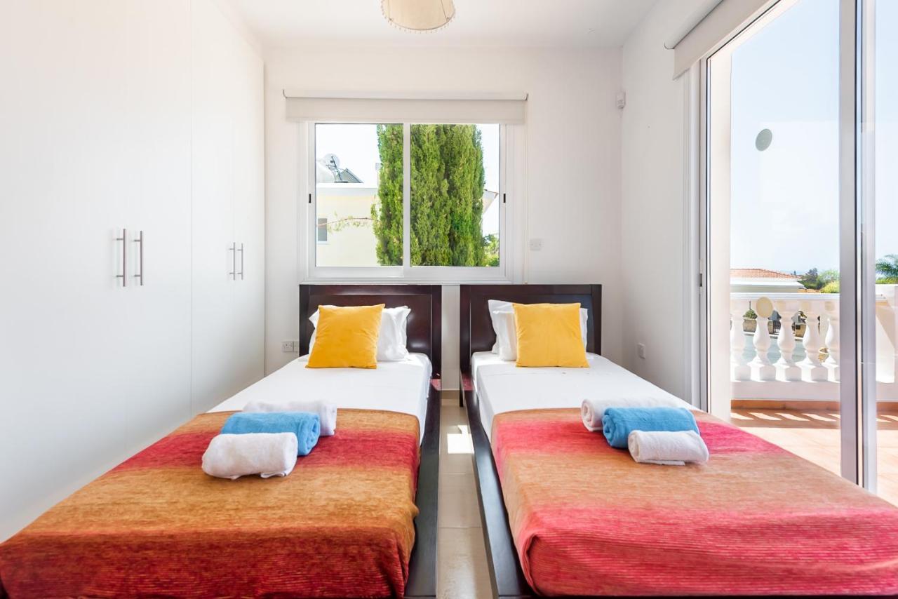 Villa Alysia By Ezoria Villas Coral Bay Eksteriør billede