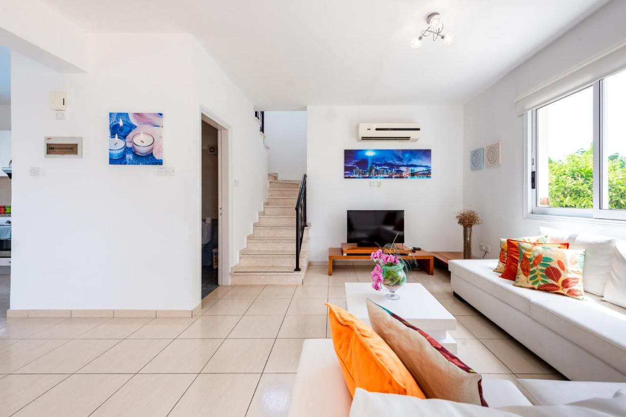 Villa Alysia By Ezoria Villas Coral Bay Eksteriør billede
